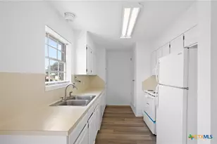 103 Sherwood Dr, Victoria, TX 77901 - Photo 3