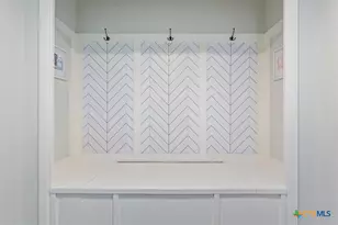 8901 Panther Dr, Woodway, TX 76712 - Photo 5