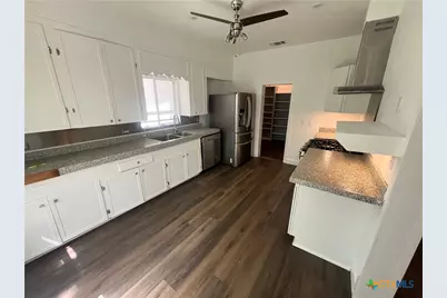 115 Hickman Street, Liberty Hill, TX 78642 - Photo 5