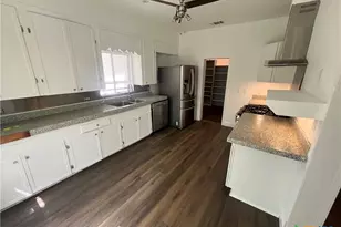 115 Hickman St, Liberty Hill, TX 78642 - Photo 5