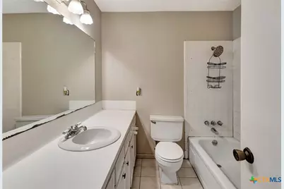 247 Goldenrod Avenue, Victoria, TX 77904 - Photo 13