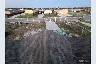 849 E Rustler Pass, Kyle, TX 78640 - Photo 9