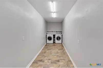 225 Kirkwall Street, Victoria, TX 77904 - Photo 23