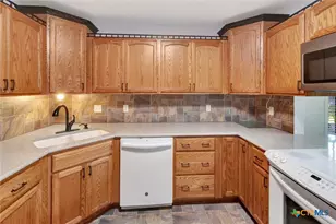 225 Kirkwall St, Victoria, TX 77904 - Photo 21