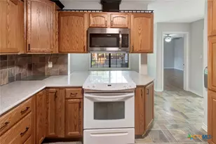 225 Kirkwall St, Victoria, TX 77904 - Photo 19