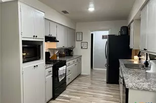 901 N Central, Cameron, TX 76520 - Photo 5