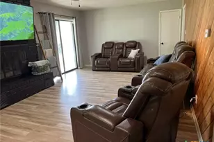 901 N Central, Cameron, TX 76520 - Photo 3