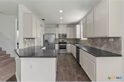 3917 Legend Pond, New Braunfels, TX 78130 - Photo 7