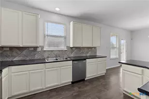 3917 Legend Pond, New Braunfels, TX 78130 - Photo 11