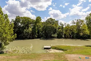 1105 Lakeview Dr, Seguin, TX 78155 - Photo 25