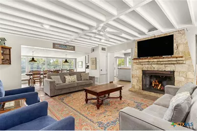 1105 Lakeview Drive, Seguin, TX 78155 - Photo 3