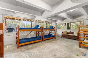 1105 Lakeview Dr, Seguin, TX 78155 - Photo 17