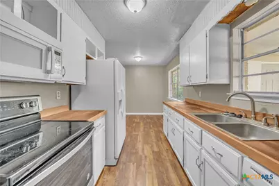 1907 Miles Street, Copperas Cove, TX 76522 - Photo 9