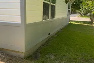 2405 Lone Tree Rd, Victoria, TX 77901 - Photo 11