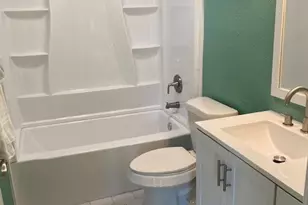 2405 Lone Tree Rd, Victoria, TX 77901 - Photo 7