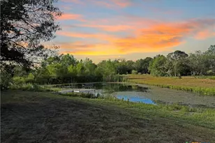 331 Elm Creek Rd, Waelder, TX 78959 - Photo 1