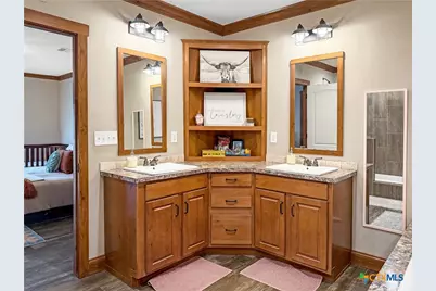 331 Elm Creek Road, Waelder, TX 78959 - Photo 21