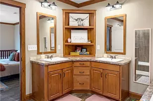 331 Elm Creek Rd, Waelder, TX 78959 - Photo 21