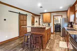 331 Elm Creek Rd, Waelder, TX 78959 - Photo 13