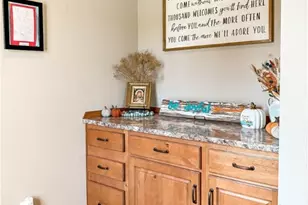 331 Elm Creek Rd, Waelder, TX 78959 - Photo 5