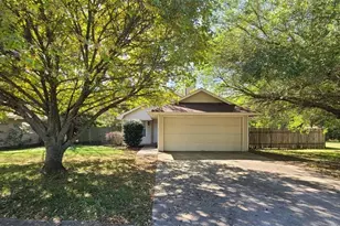 2013 Dickens Dr, Killeen, TX 76543 - Photo 1