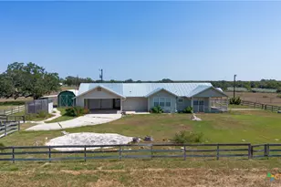 3752 FM 77, Nixon, TX 78140 - Photo 17