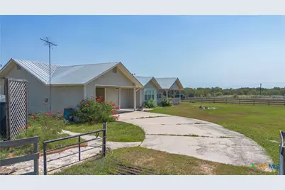 3752 Fm-77, Nixon, TX 78140 - Photo 25