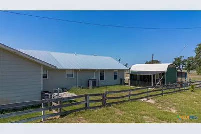 3752 Fm-77, Nixon, TX 78140 - Photo 23