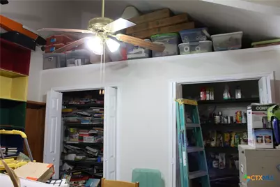 222 Oak Valley, La Vernia, TX 78121 - Photo 29