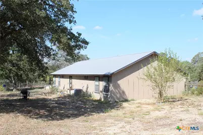222 Oak Valley, La Vernia, TX 78121 - Photo 3