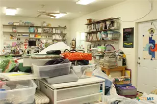 222 Oak Valley, La Vernia, TX 78121 - Photo 7