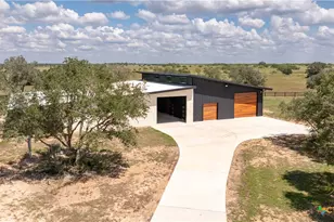 3466 Levi Sloan Rd, Victoria, TX 77904 - Photo 39