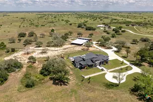 3466 Levi Sloan Rd, Victoria, TX 77904 - Photo 3