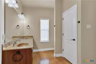 944 Hudson Ln, New Braunfels, TX 78130 - Photo 19