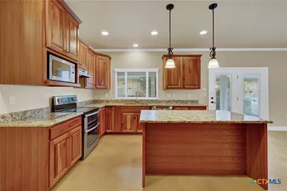 944 Hudson Lane, New Braunfels, TX 78130 - Photo 11