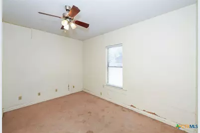 242 E Austin Street, New Braunfels, TX 78130 - Photo 19