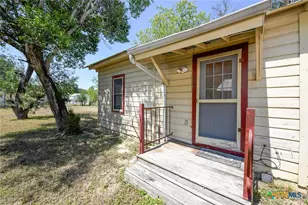 882 Samuels St, New Braunfels, TX 78130 - Photo 21