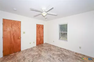 882 Samuels St, New Braunfels, TX 78130 - Photo 17