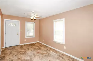 882 Samuels St, New Braunfels, TX 78130 - Photo 7