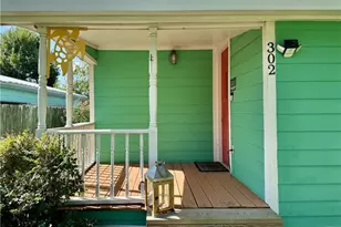 302 E Dallas Ave, Seadrift, TX 77983 - Photo 7