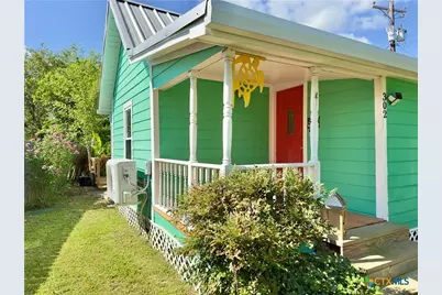 302 E Dallas Avenue, Seadrift, TX 77983 - Photo 1