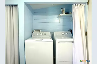 302 E Dallas Avenue, Seadrift, TX 77983 - Photo 21