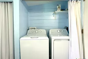 302 E Dallas Ave, Seadrift, TX 77983 - Photo 21