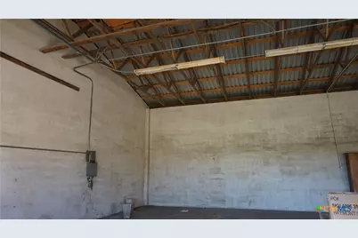 702 Clay Drive, Victoria, TX 77904 - Photo 31