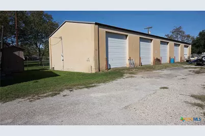 702 Clay Drive, Victoria, TX 77904 - Photo 25