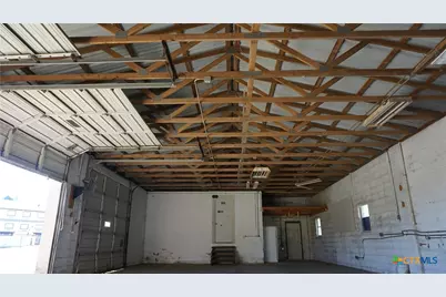 702 Clay Drive, Victoria, TX 77904 - Photo 19