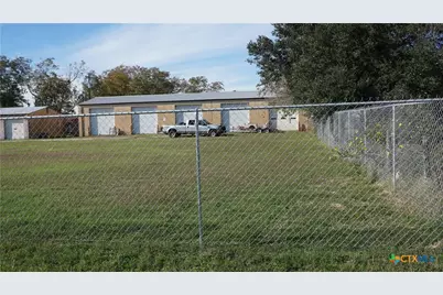 702 Clay Drive, Victoria, TX 77904 - Photo 33