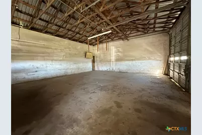 702 Clay Drive, Victoria, TX 77904 - Photo 43