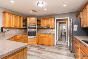 1292 Cedar Oaks Cir, Temple, TX 76502 - Photo 11