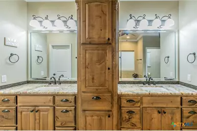 1735 Alta Vista Loop, Temple, TX 76502 - Photo 17